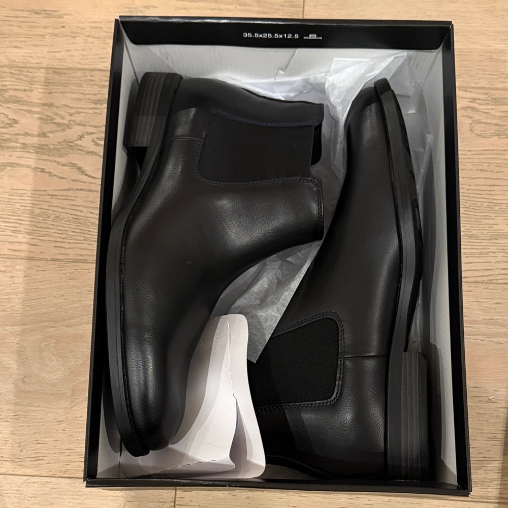 Men’s Elegant Black Leather Ankle Boots- size 12